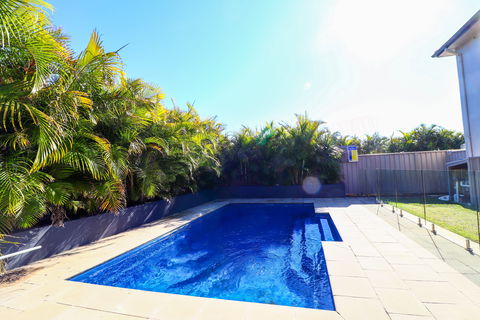 Pacific Beachhouse - Surfers Gold Coast 0