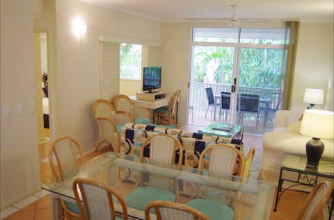 Palm Cove Tropic Apartments - Surfers Gold Coast 2