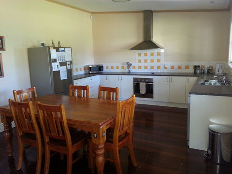 Phoenix Cottage - Surfers Gold Coast 0