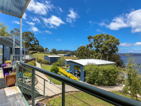 Port Huon Cottages - Surfers Gold Coast 1