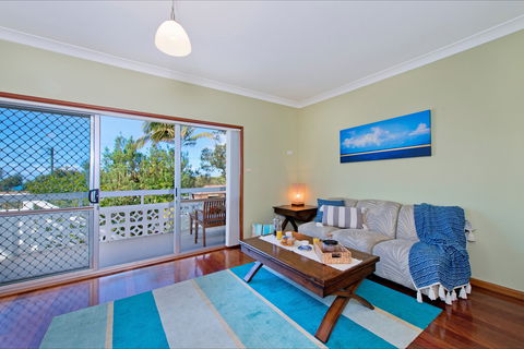 Salt Breeze - Surfers Gold Coast 2