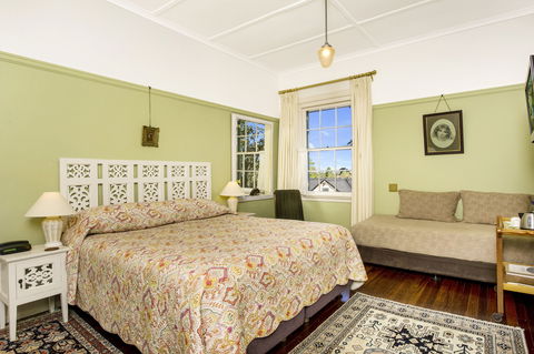 Silvermere Guesthouse - Surfers Gold Coast 2