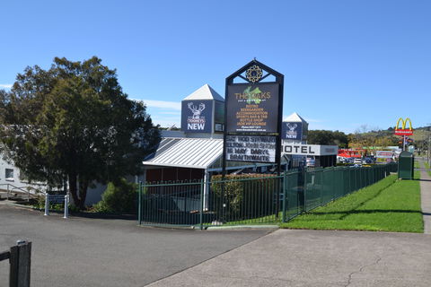 The Oaks Hotel Motel - Surfers Gold Coast 0