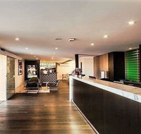 The Waverley International Hotel - Surfers Gold Coast