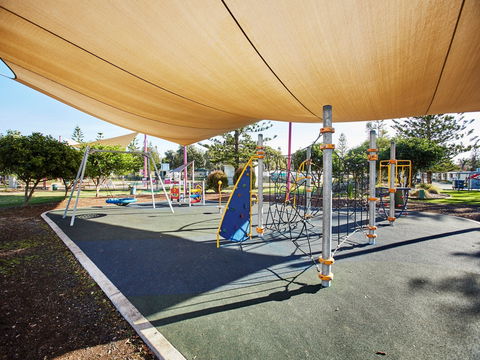 Toowoon Bay Holiday Park - Surfers Gold Coast 2