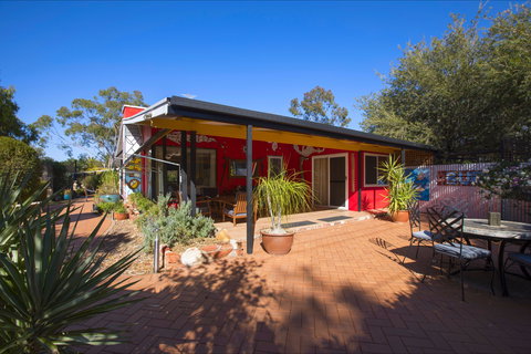 Vatu Sanctuary - Surfers Gold Coast 0