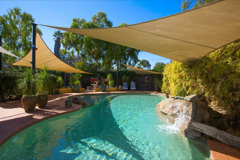 Vatu Sanctuary - Surfers Gold Coast 1