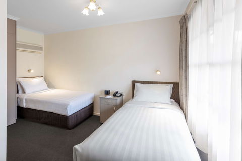 Best Western Olde Maritime - Surfers Gold Coast 1
