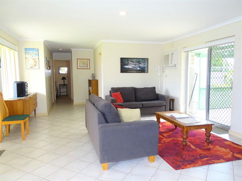 Blanche Place - Surfers Gold Coast 1