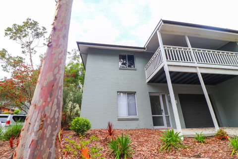 Blackbutt Family Loft Townhouse - Surfers Gold Coast 0