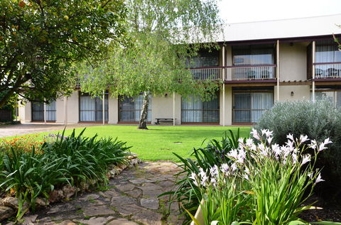 Coonawarra Motor Lodge - Surfers Gold Coast 0