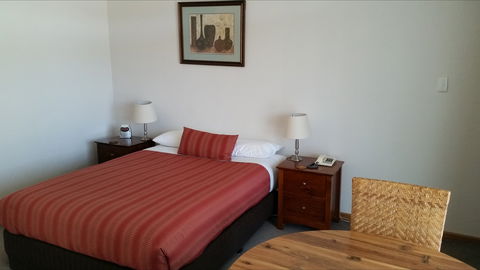 Coonawarra Motor Lodge - Surfers Gold Coast 2