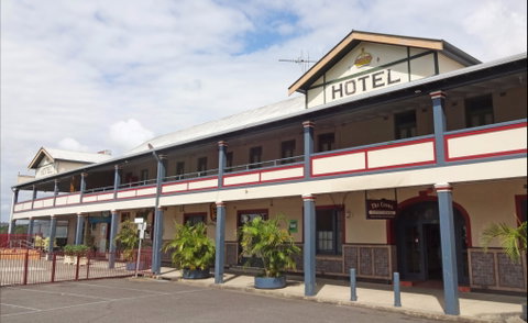 Crown Hotel Motel - Surfers Gold Coast 0