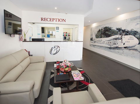 Curtis Central Apartments - Surfers Gold Coast 1