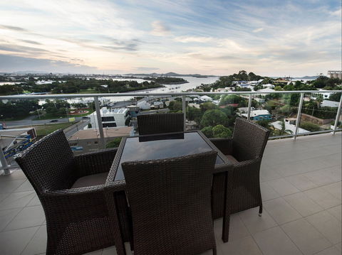 Curtis Central Apartments - Surfers Gold Coast 2