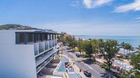 Echelon Apartments Yeppoon - Surfers Gold Coast 0