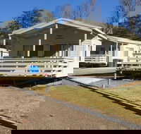 Harden Caravan Park - Surfers Gold Coast