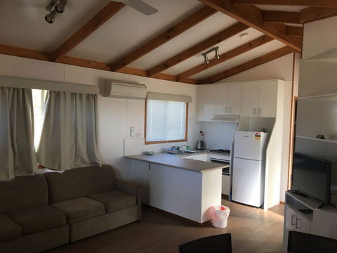 Harden Caravan Park - Surfers Gold Coast 1