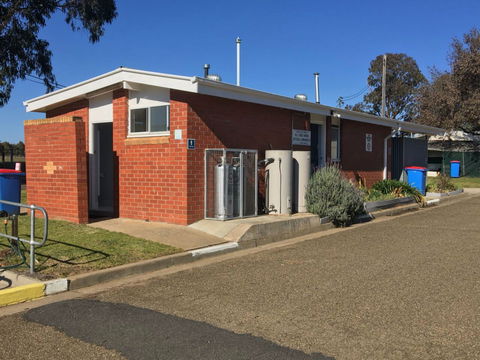 Harden Caravan Park - Surfers Gold Coast 2