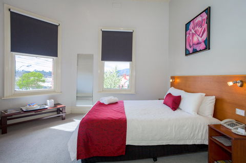 Holgate Hotel - Surfers Gold Coast 2