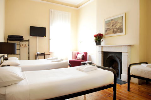 Hotel Claremont Guest House - Surfers Gold Coast 0
