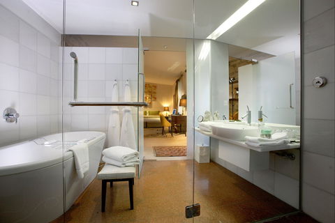 Islington Hotel - Surfers Gold Coast 2