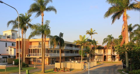 Jadran Motel And El Jays Holiday Lodge - Surfers Gold Coast 0