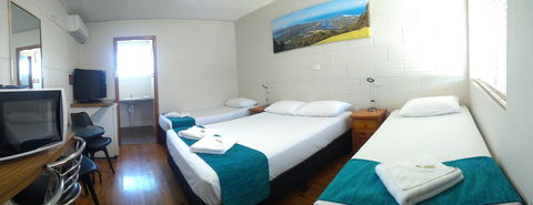 Kew Motel - Surfers Gold Coast 1