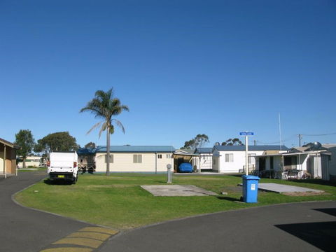 Lake Windemere Caravan Park - Surfers Gold Coast 1
