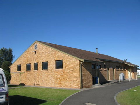 Lake Windemere Caravan Park - Surfers Gold Coast 2