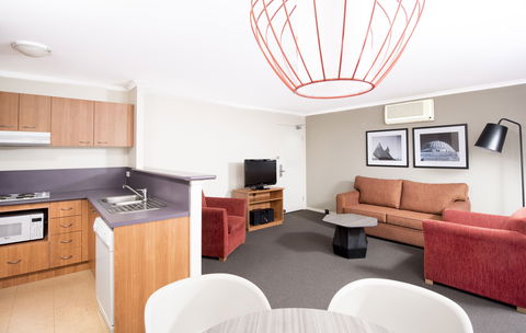 Mantra On Northbourne - Surfers Gold Coast 1