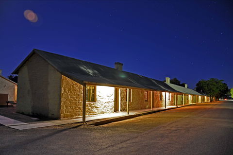 Paxton Square Cottages - Surfers Gold Coast 0