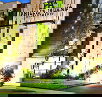 Phillip Island Apartments - Surfers Gold Coast