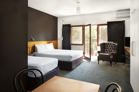 Riverview Hotel - Surfers Gold Coast 0