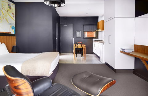 Riverview Hotel - Surfers Gold Coast 2
