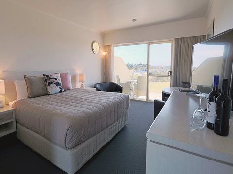 Robe Harbour View Motel - Surfers Gold Coast 1