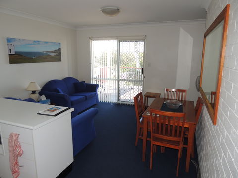 Seascape Holiday Apartments Lake Cathie - Surfers Gold Coast 1