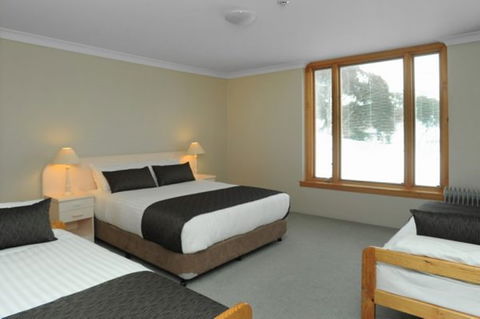 Smiggins Chalet Apartments - Surfers Gold Coast 1