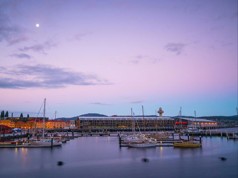 Somerset On The Pier Hobart - Surfers Gold Coast 2