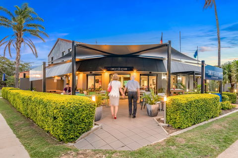 Sugar Country Motor Inn - Surfers Gold Coast 1