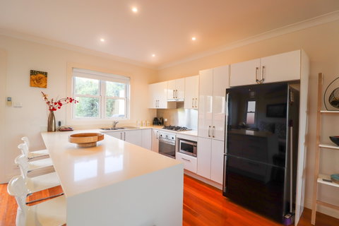 Sunrise Shores - Surfers Gold Coast 2