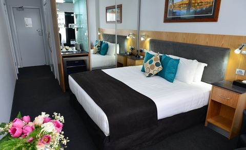 Waikerie Hotel Motel - Surfers Gold Coast 0