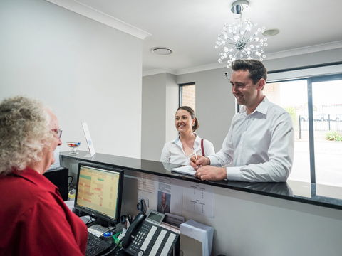 Aastro Dish Motor Inn - Surfers Gold Coast 1