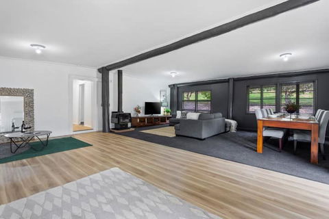 Sunshine Coast Farm Stay  - Surfers Gold Coast 2