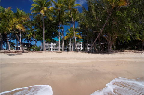 Agincourt Beachfront Apartments - Surfers Gold Coast 1