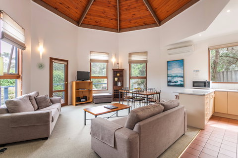 Aireys Inlet Getaway Resort - Surfers Gold Coast 2