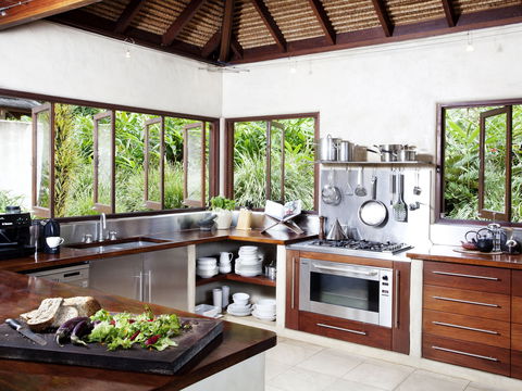 Bali Hai Holiday Accommodation And Location Venue - Surfers Gold Coast 1