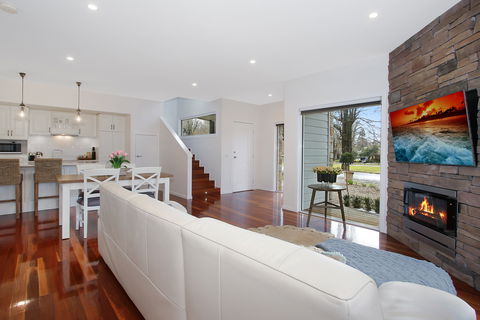 Beyond Bliss Guesthouse Two - Surfers Gold Coast 0