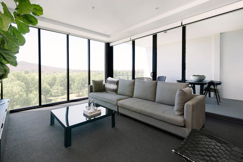 Birch Apartments - Surfers Gold Coast 2