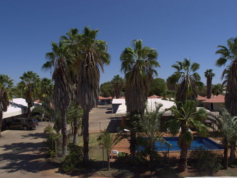 Bluestone Motor Inn - Surfers Gold Coast 2